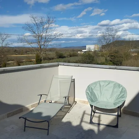 Apartamento Sauna Piscine Grospierres