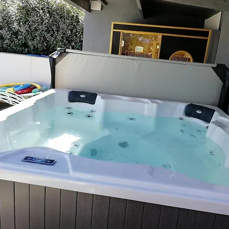 Apartament Sauna Piscine *